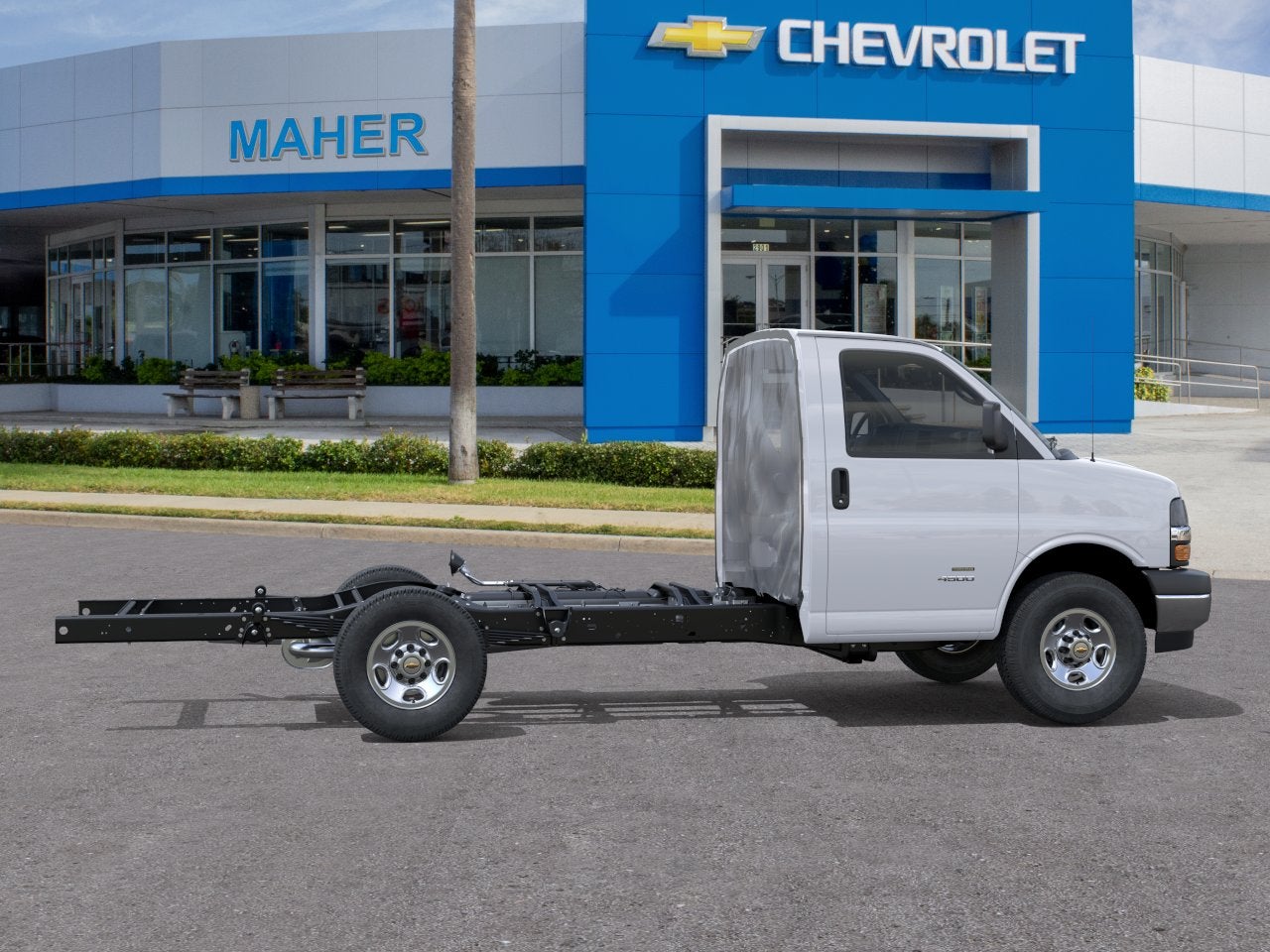2025 Chevrolet Express Cutaway 3500 1WT