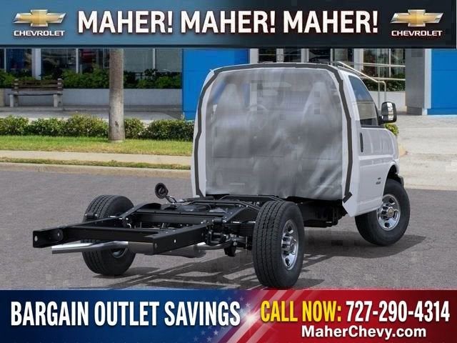 2025 Chevrolet Express Cutaway 3500 1WT
