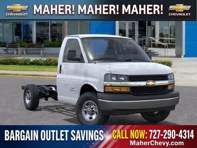 2025 Chevrolet Express Cutaway 3500 1WT