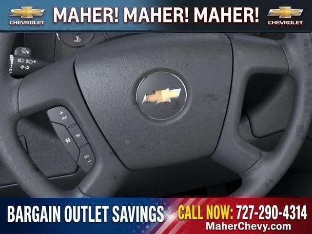 2025 Chevrolet Express Cutaway 3500 1WT