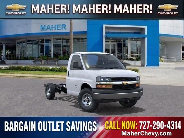 2025 Chevrolet Express Cutaway 3500 1WT
