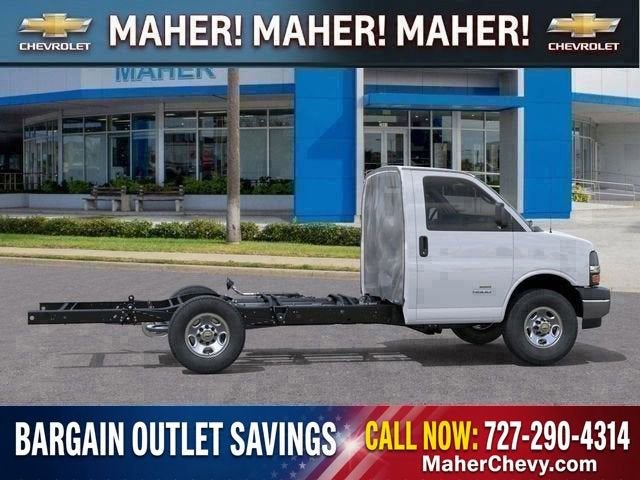 2025 Chevrolet Express Cutaway 3500 1WT