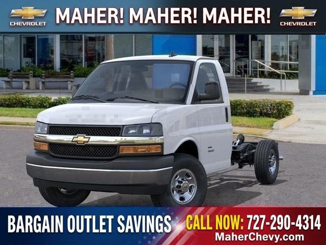 2025 Chevrolet Express Cutaway 3500 1WT