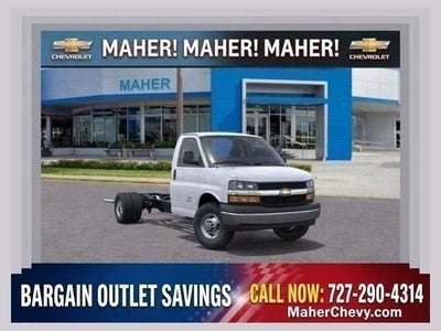 2025 Chevrolet Express Cutaway 3500 1WT