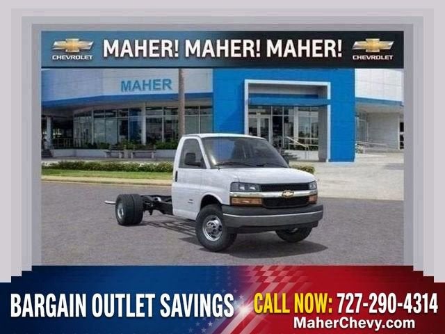 2025 Chevrolet Express Cutaway 3500 1WT
