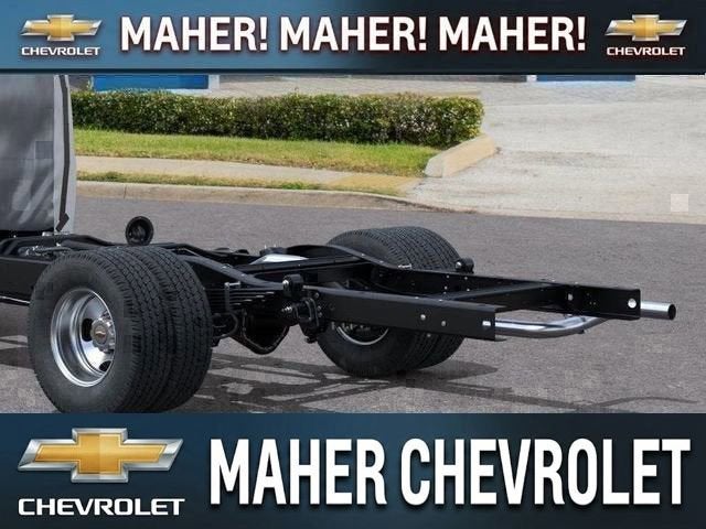 2025 Chevrolet Express Cutaway 3500 1WT