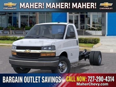 2025 Chevrolet Express Cutaway 3500 1WT