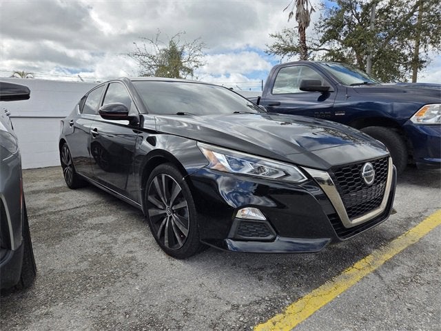 2020 Nissan Altima SR FWD