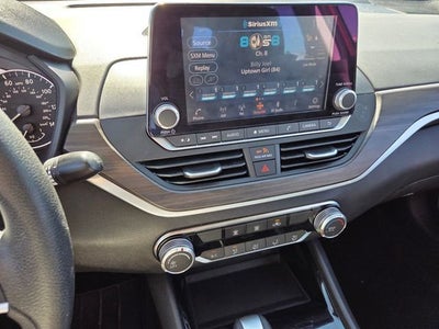 2024 Nissan Altima SV FWD