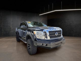 2018 Nissan TITAN SV