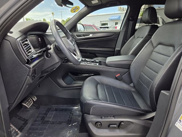 2024 Volkswagen Atlas Cross Sport 2.0T SEL R-Line