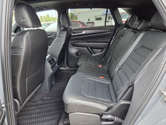2024 Volkswagen Atlas Cross Sport 2.0T SEL R-Line