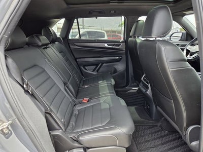 2024 Volkswagen Atlas Cross Sport 2.0T SEL R-Line