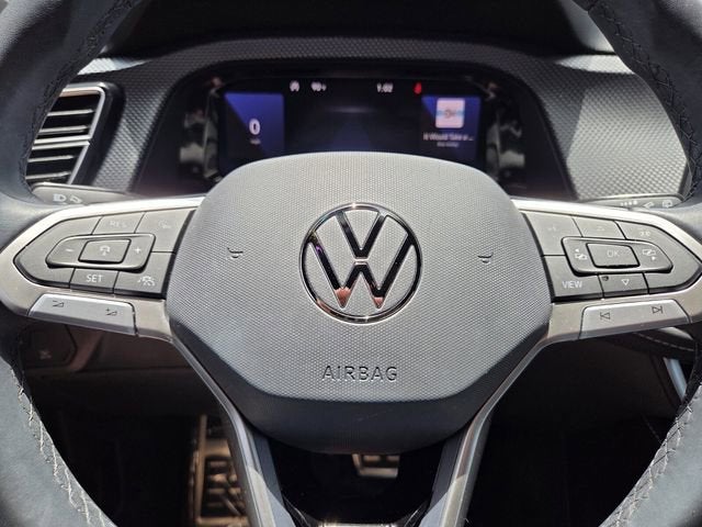 2024 Volkswagen Atlas Cross Sport 2.0T SEL R-Line