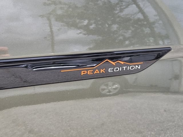 2025 Volkswagen Atlas 2.0T Peak Edition image 4