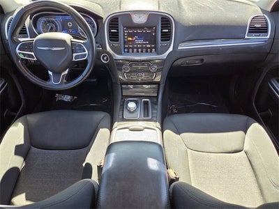 2019 Chrysler 300 Touring