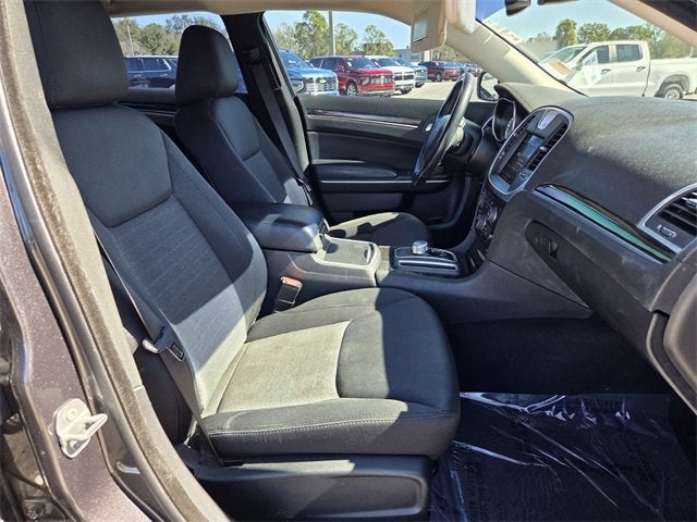 2019 Chrysler 300 Touring