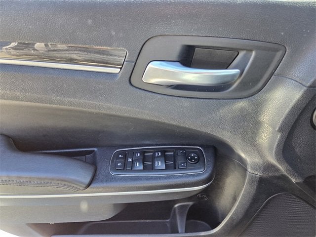 2019 Chrysler 300 Touring