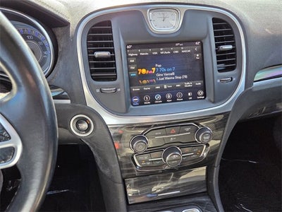 2019 Chrysler 300 Touring