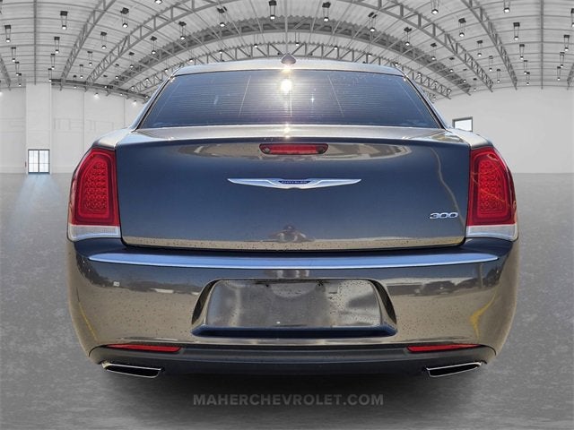2019 Chrysler 300 Touring