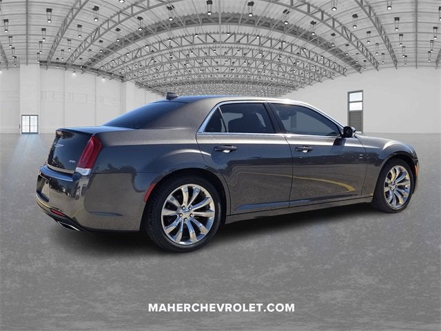 2019 Chrysler 300 Touring