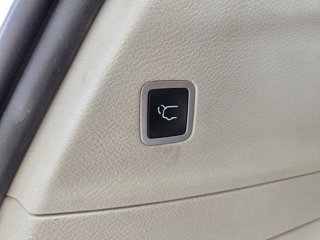 2023 Chrysler Pacifica Limited image 11