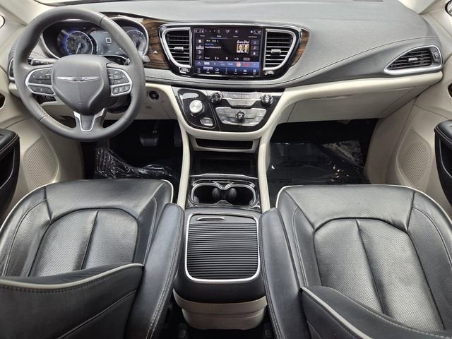 2023 Chrysler Pacifica Limited image 19