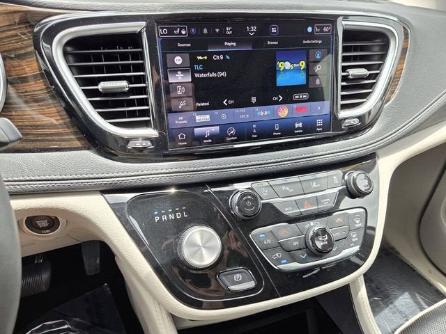 2023 Chrysler Pacifica Limited image 26
