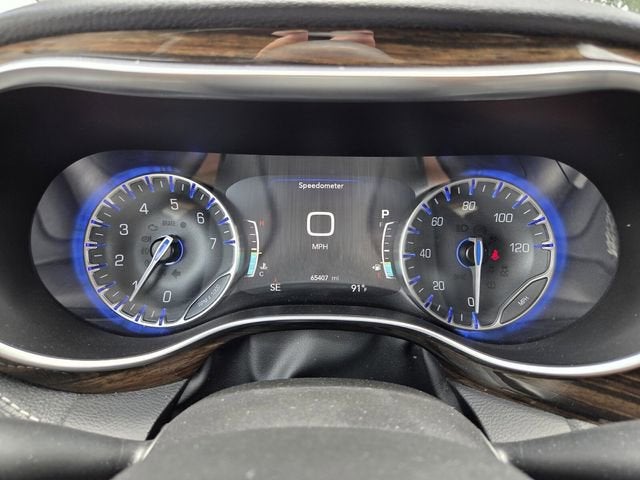 2023 Chrysler Pacifica Limited image 32