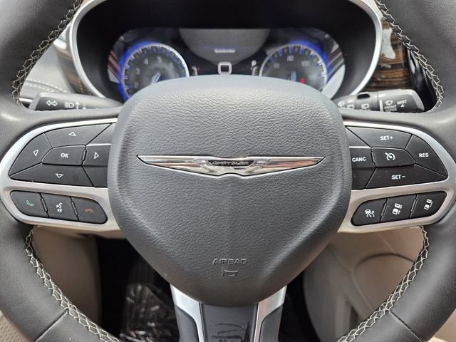 2023 Chrysler Pacifica Limited image 35