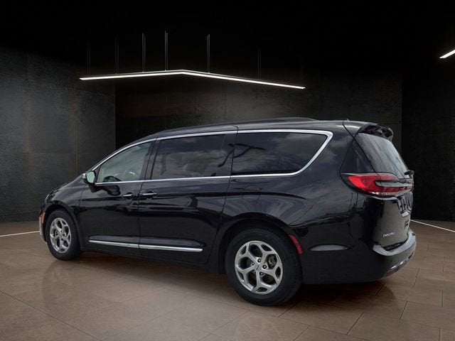 2023 Chrysler Pacifica Limited image 5