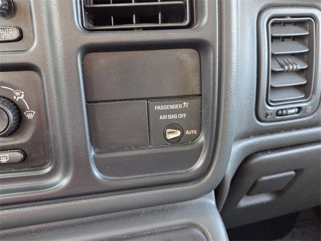 2004 Chevrolet Silverado 1500 LS