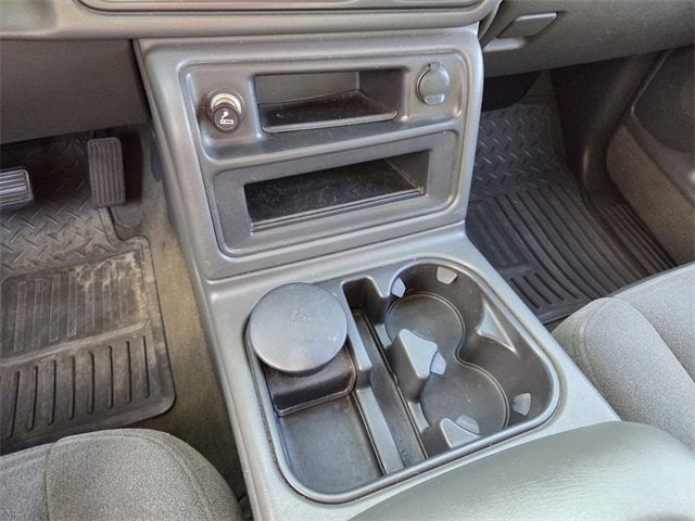 2004 Chevrolet Silverado 1500 LS