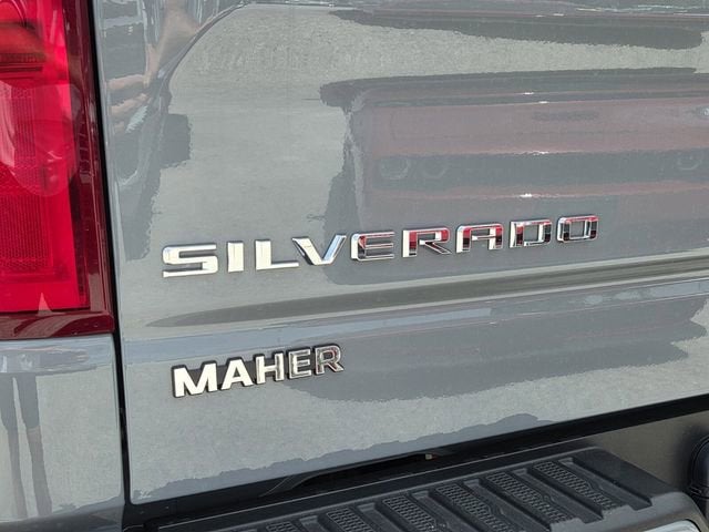 2025 Chevrolet Silverado 1500 RST image 12