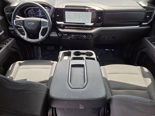 2025 Chevrolet Silverado 1500 RST image 18
