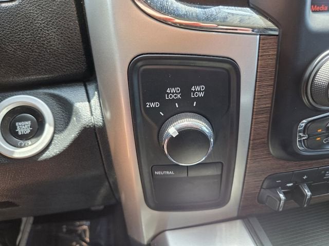 2018 RAM 3500 Laramie Crew Cab 4x4 8' Box