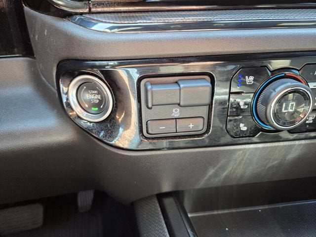 2025 Chevrolet Silverado 1500 ZR2 image 32