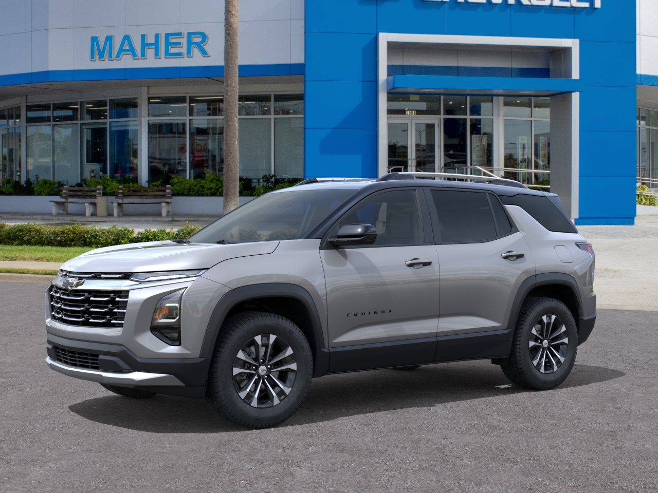 2027 Chevrolet Equinox FWD LT image 2