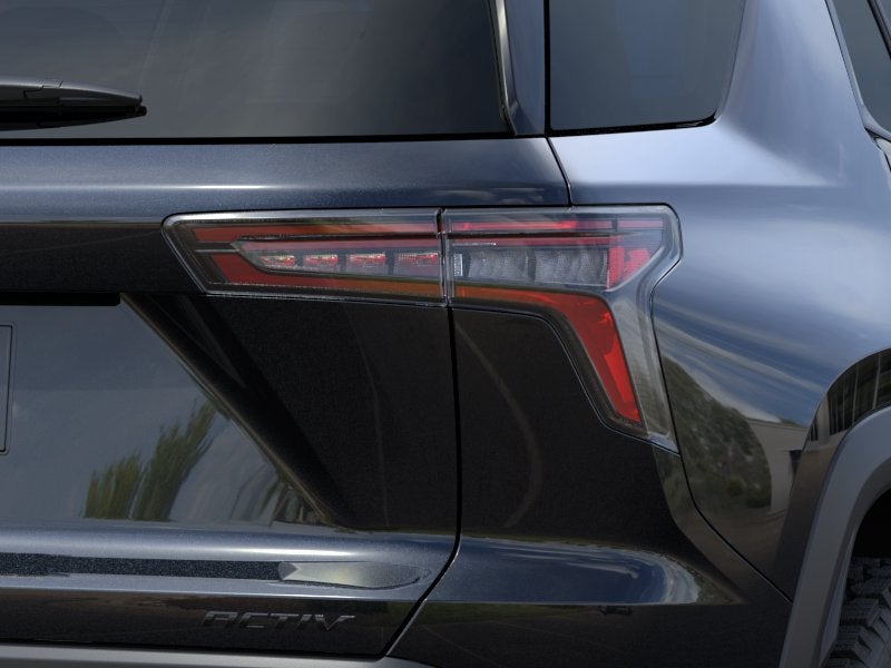 2027 Chevrolet Equinox FWD ACTIV image 11