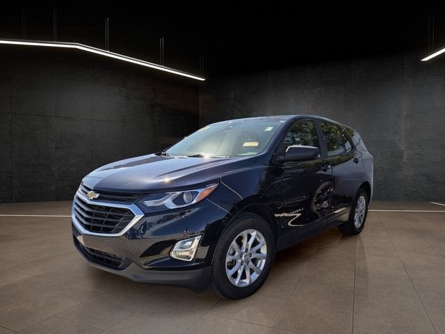 2020 Chevrolet Equinox LS image 3