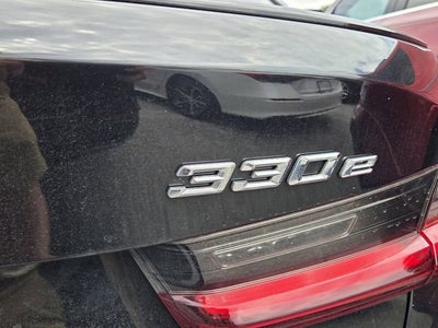 2022 BMW 3 Series 330e