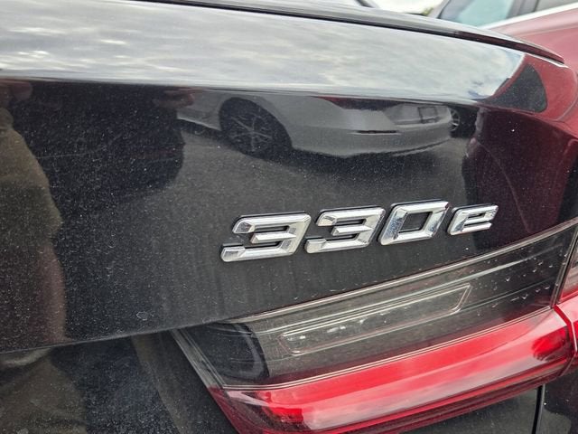 2022 BMW 3 Series 330e