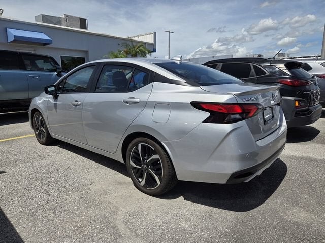 2024 Nissan Versa SR image 4