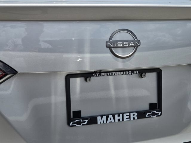 2024 Nissan Versa SR image 4
