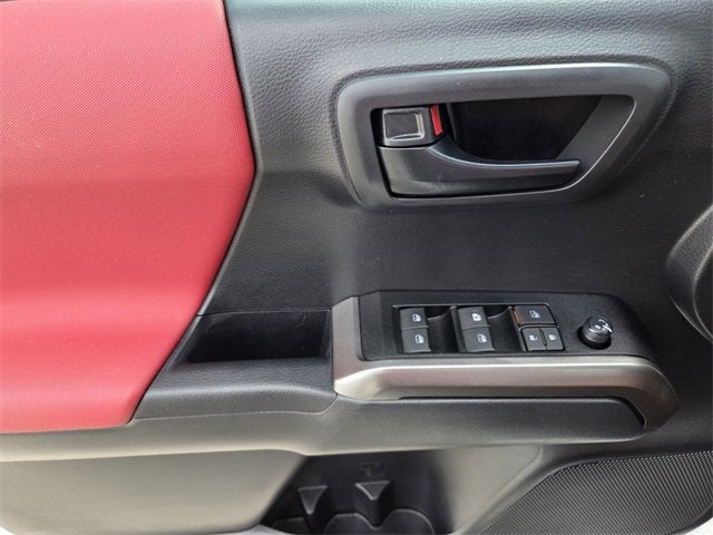 2022 Toyota Tacoma 2WD SR5