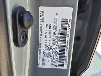 2022 Toyota Tacoma 4WD SR5