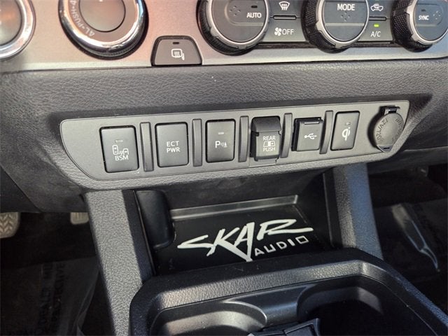 2022 Toyota Tacoma 4WD SR5