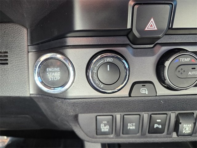 2022 Toyota Tacoma 4WD SR5