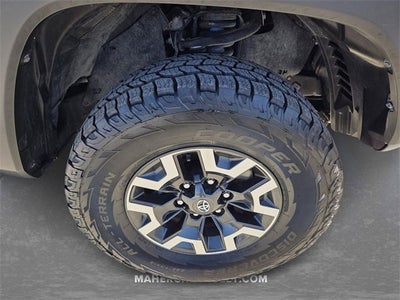 2022 Toyota Tacoma 4WD SR5