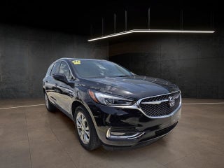 2018 Chevrolet Suburban LT image 4
